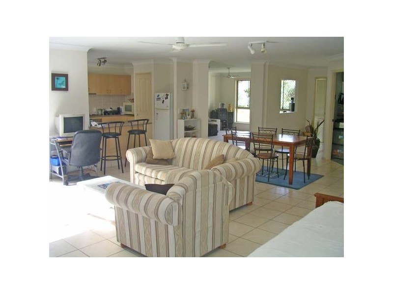 37 Leopard Ave, Elanora QLD 4221