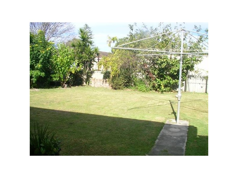 8 Tingira Street, Palm Beach QLD 4221