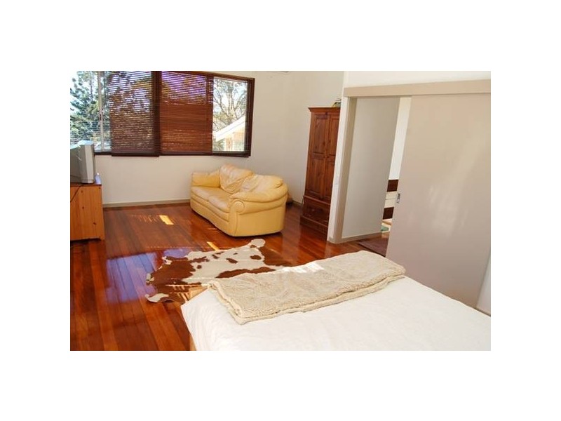 2 Dermott Place, Tallebudgera QLD 4228