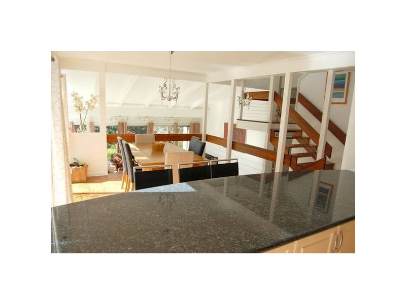 2 Dermott Place, Tallebudgera QLD 4228