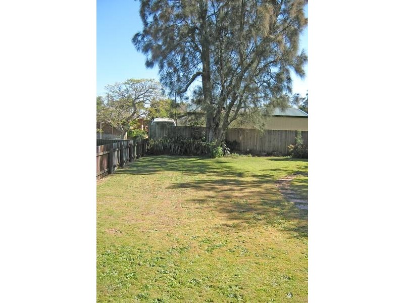 67 Third Ave, Palm Beach QLD 4221