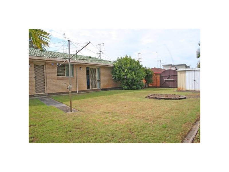 67 Mallawa Drive, Palm Beach QLD 4221