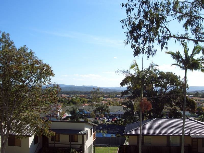 22 Timbertop Mead, Burleigh Heads QLD 4220