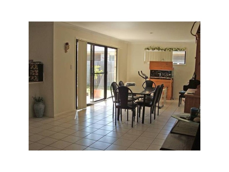 6 Neeson Place, Currumbin Waters QLD 4223