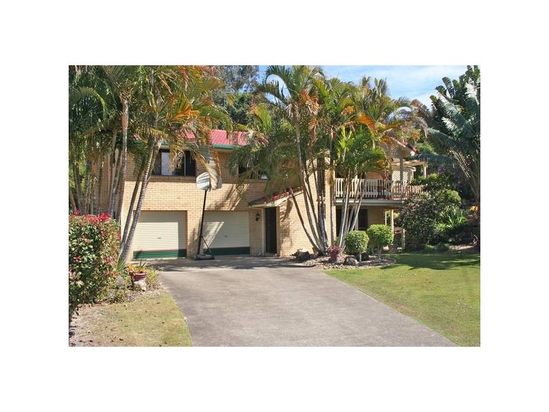 19 Myrtle Court, Palm Beach QLD 4221