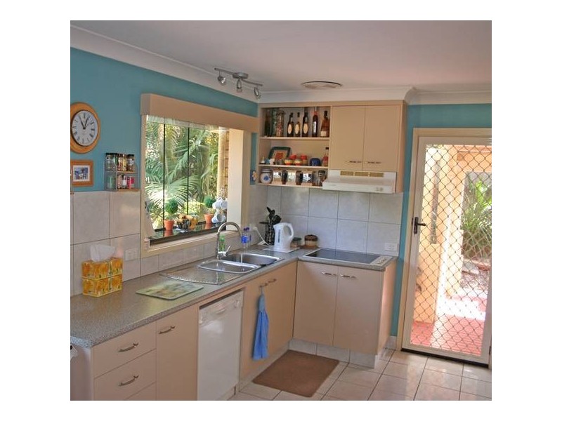 19 Myrtle Court, Palm Beach QLD 4221