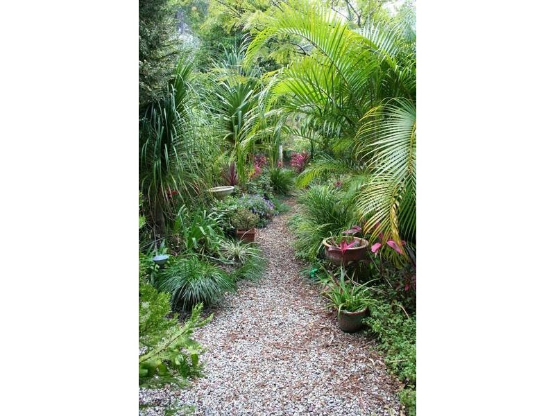 10 Chidlow Court, Elanora QLD 4221