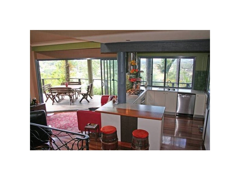 10 Chidlow Court, Elanora QLD 4221