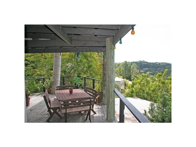 10 Chidlow Court, Elanora QLD 4221