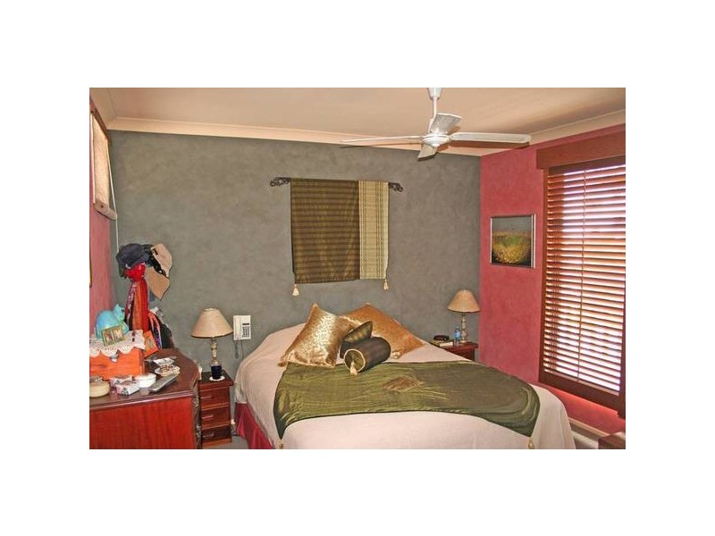 10 Chidlow Court, Elanora QLD 4221