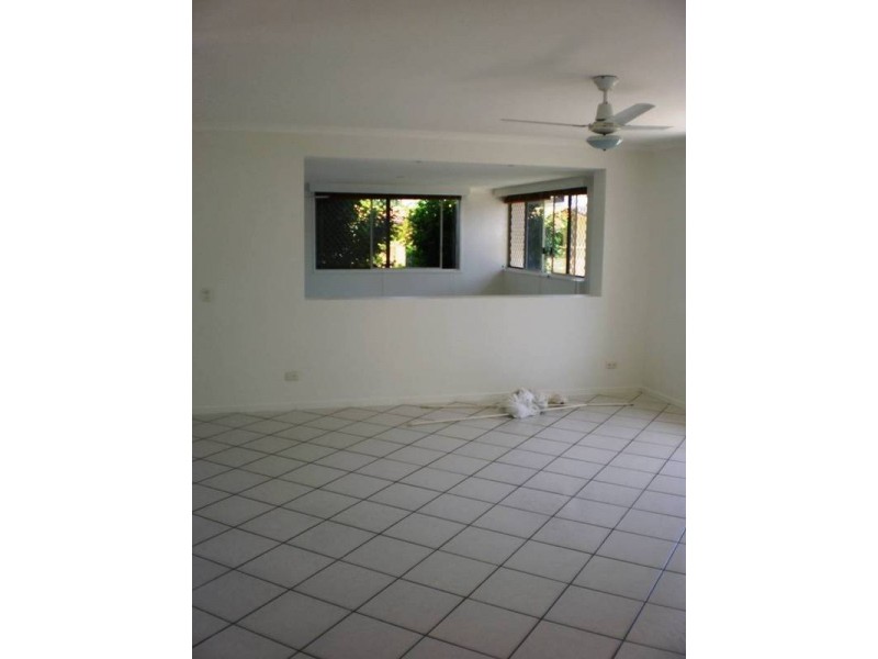 18 Mahogany Drive, Palm Beach QLD 4221