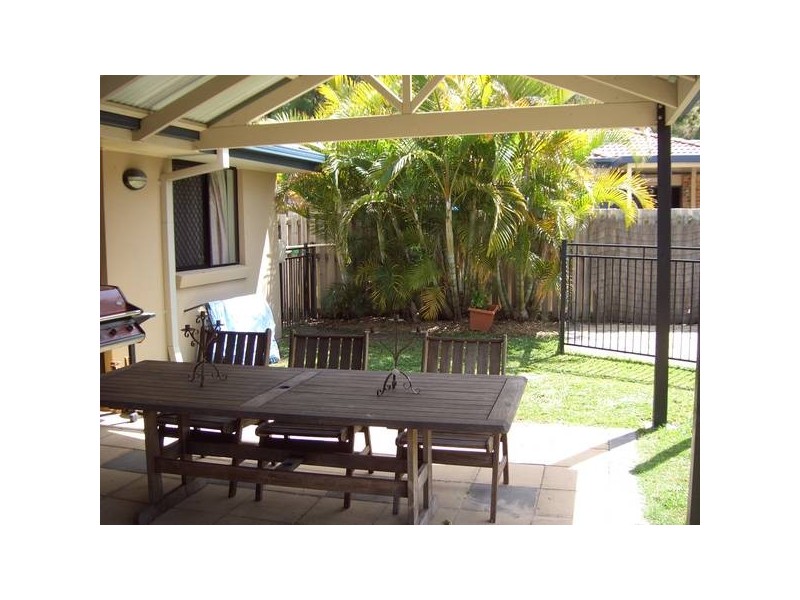 3 Pultenea Court, Elanora QLD 4221