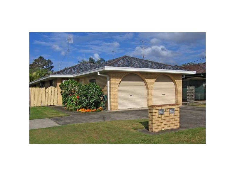 27 Leyte Ave, Palm Beach QLD 4221
