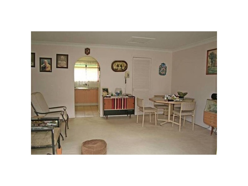 27 Leyte Ave, Palm Beach QLD 4221