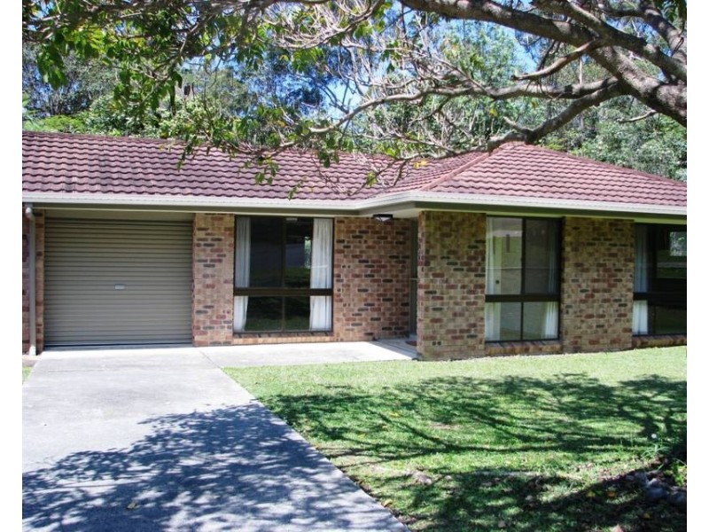 18 Hillcot Street, Currumbin Waters QLD 4223