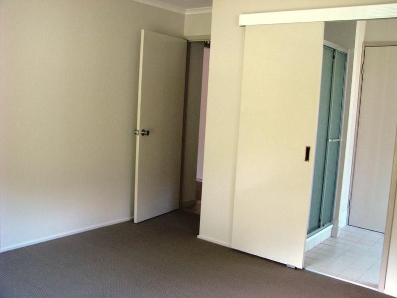 18 Hillcot Street, Currumbin Waters QLD 4223
