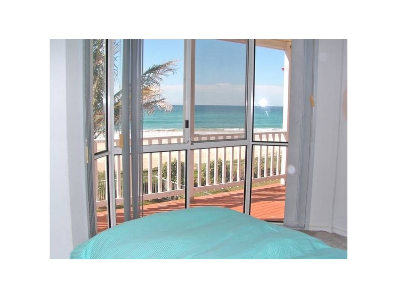 247 Jefferson Lane, Palm Beach QLD 4221