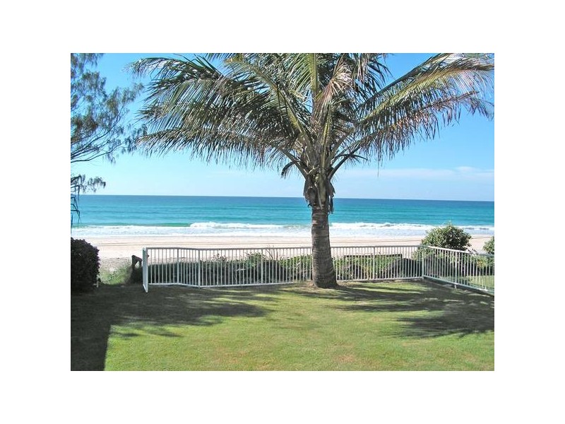 247 Jefferson Lane, Palm Beach QLD 4221