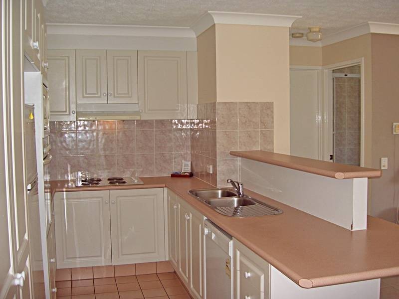 15/16 Djerral Avenue, Burleigh Heads QLD 4220