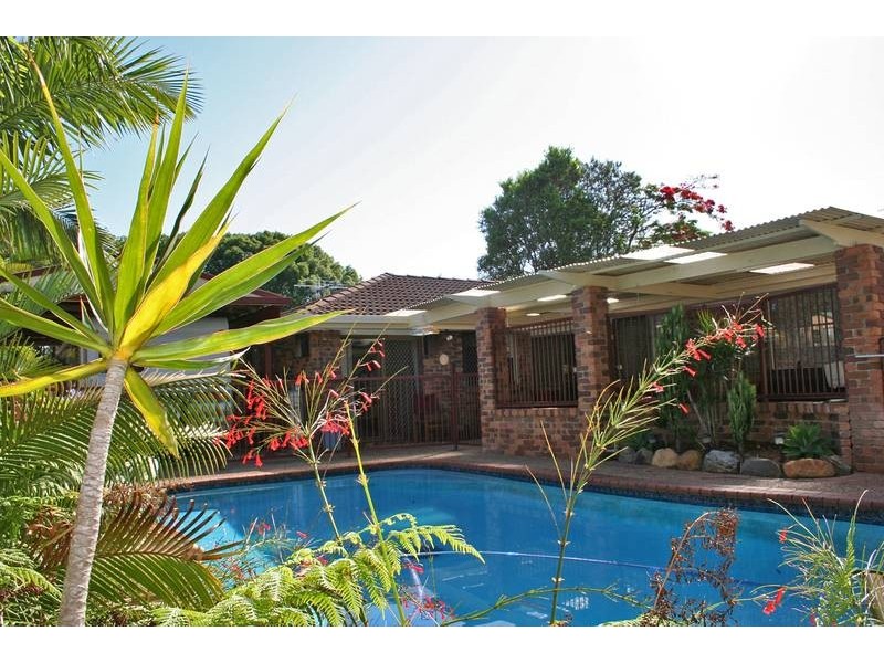 1 Bienvenue Avenue, Currumbin Waters QLD 4223