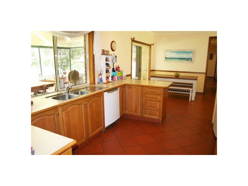 6 Cornwall Drive, Elanora QLD 4221
