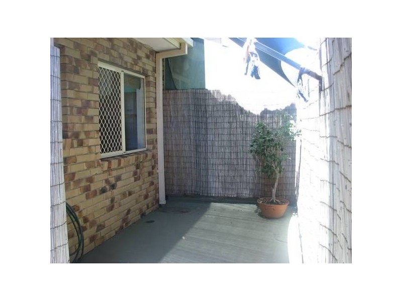 2/4 Twenty Sixth Ave, Palm Beach QLD 4221
