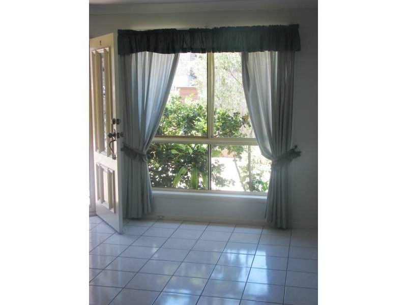 2/4 Twenty Sixth Ave, Palm Beach QLD 4221