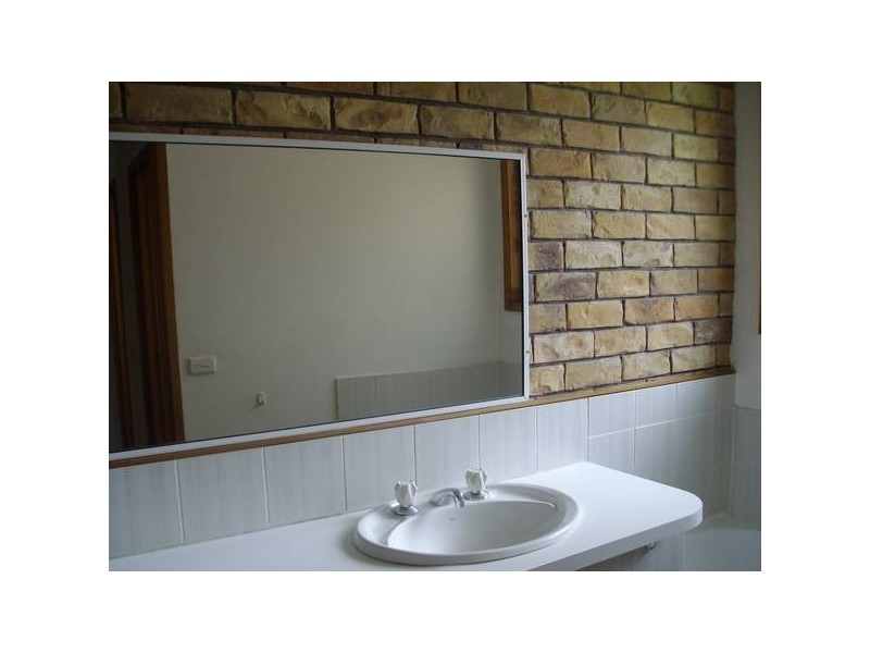 2/10 Craft Court, Miami QLD 4220