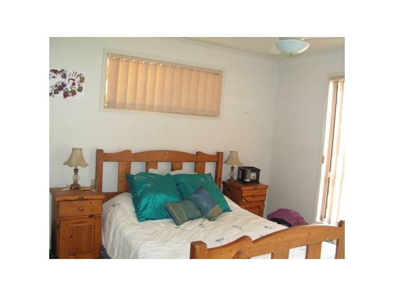 10 Cosmos Court, Elanora QLD 4221