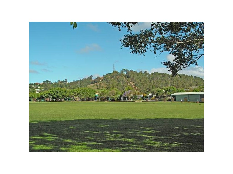 10 Cosmos Court, Elanora QLD 4221