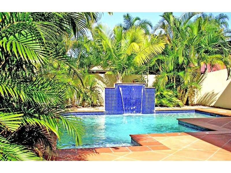 3 Holst Place, Currumbin Waters QLD 4223