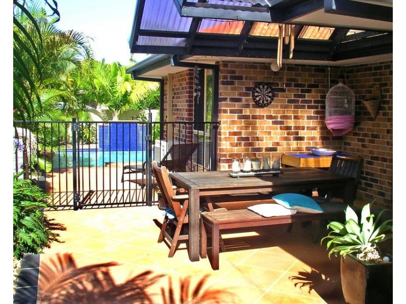 3 Holst Place, Currumbin Waters QLD 4223