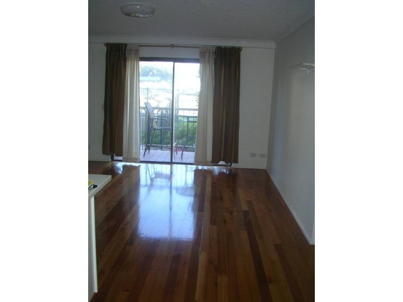 2/26 Albatross Ave, Mermaid Beach QLD 4218