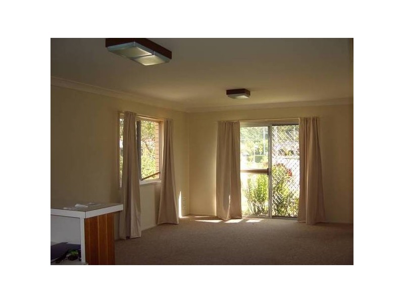 1/24 Ikkina Road, Burleigh Heads QLD 4220