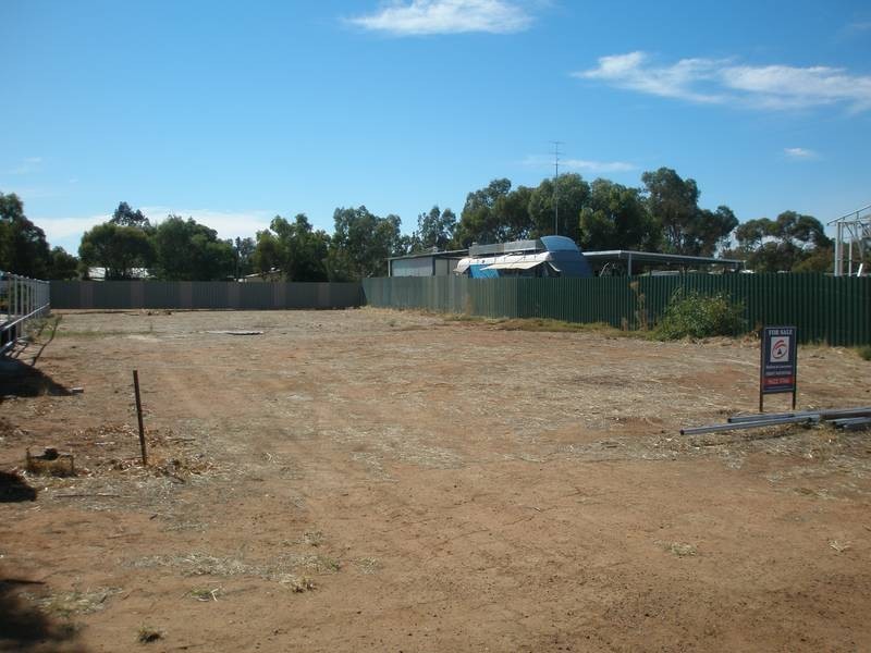 Lot 31,  Milhinch Street, Muluckine WA 6401
