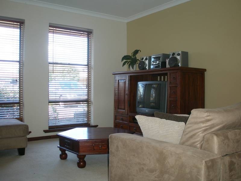 8 Gibbings Street, Northam WA 6401