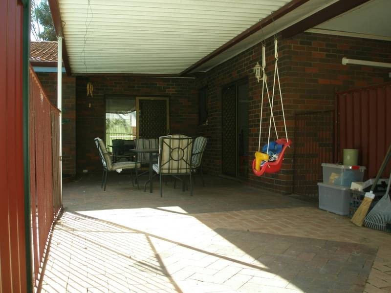 8 Gibbings Street, Northam WA 6401