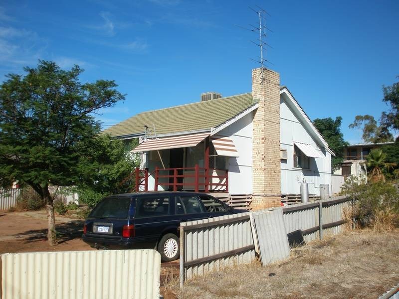 35 Lockyer Avenue, Northam WA 6401