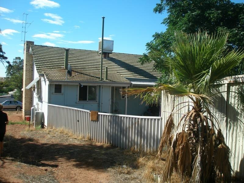 35 Lockyer Avenue, Northam WA 6401