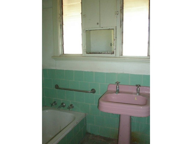 57 Newcastle Road, Northam WA 6401