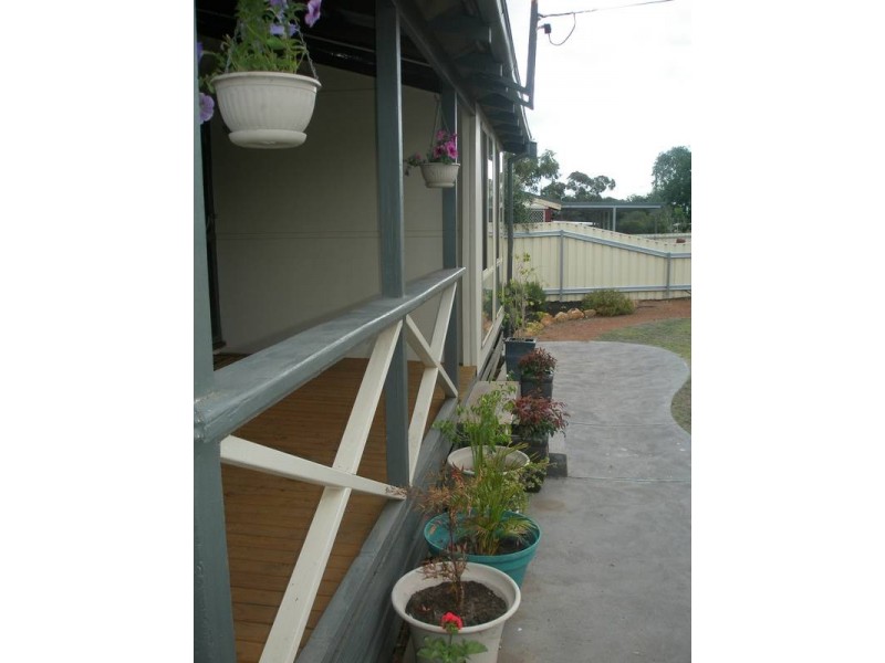24 Hopetoun Avenue, Northam WA 6401