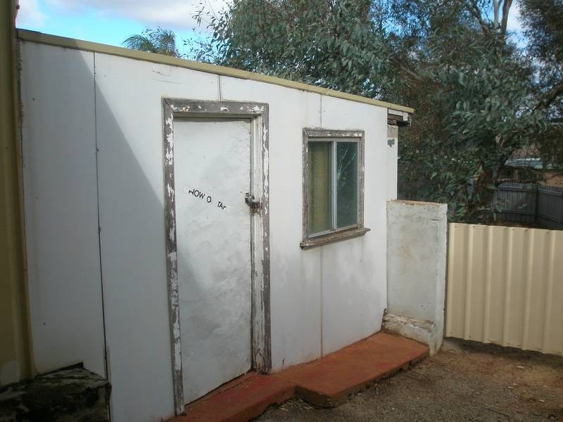 24 Hopetoun Avenue, Northam WA 6401