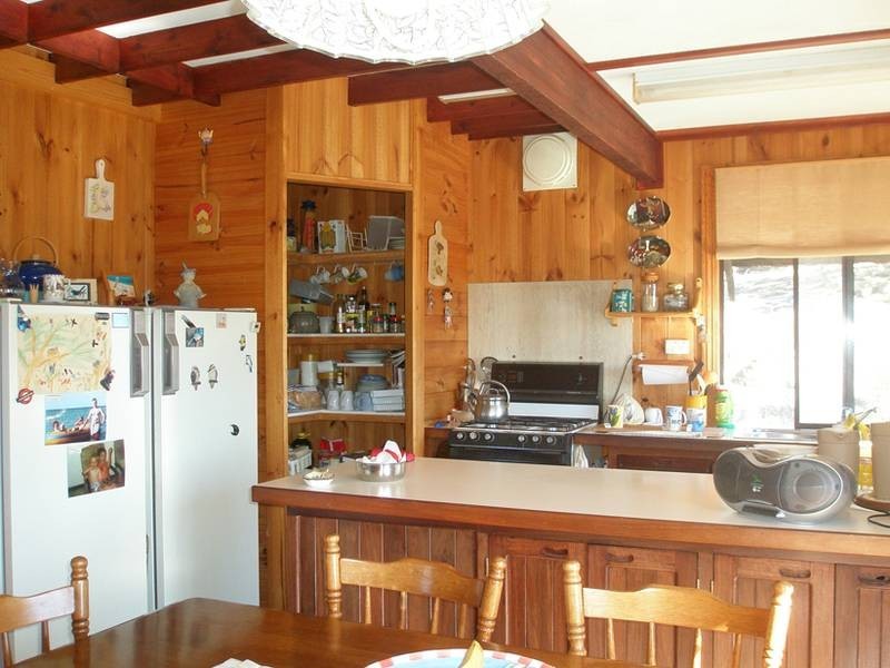 319 Leeder Road, Clackline WA 6564