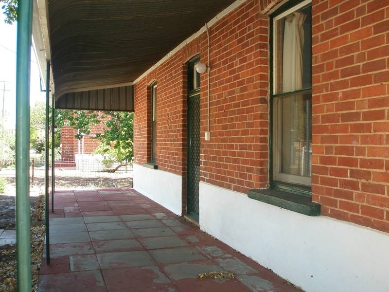 12 Wellington Street, Northam WA 6401