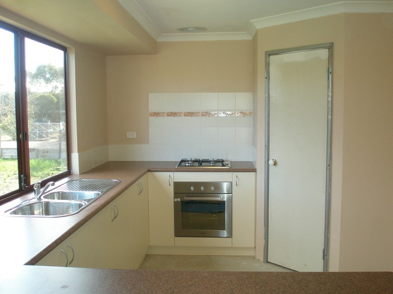 13 Knight Street, Northam WA 6401