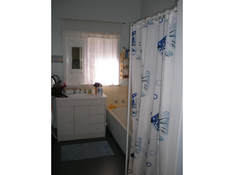 33 Kennedy Street, Northam WA 6401