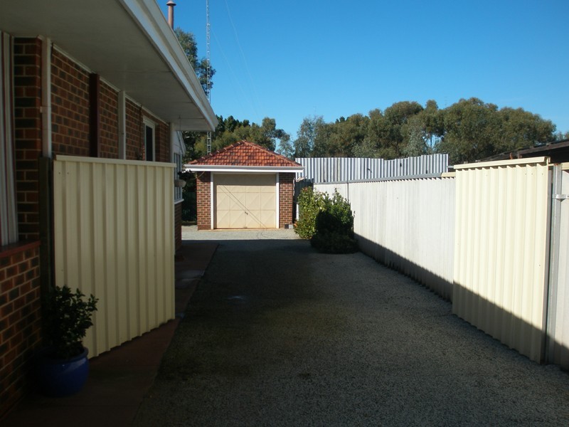 33 Kennedy Street, Northam WA 6401