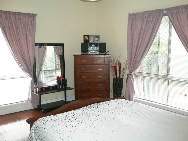 5 Clarke Street, Northam WA 6401