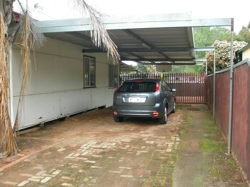 5 Clarke Street, Northam WA 6401