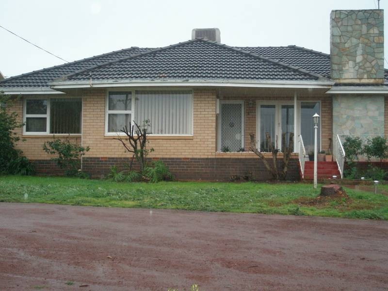 13 Tamplin Street, Northam WA 6401